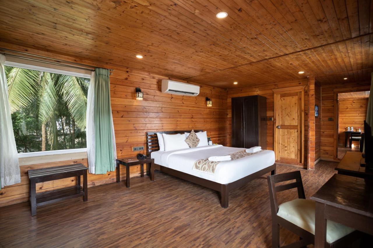 Stone Wood Riverfront Resort Siolim Eksteriør bilde